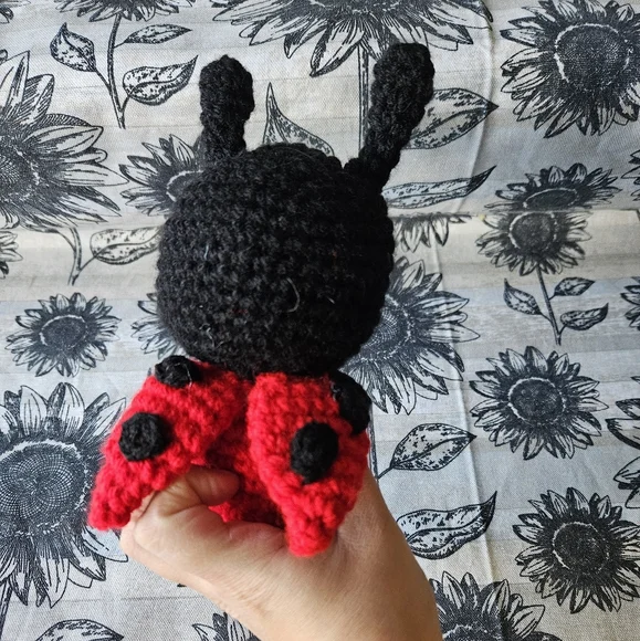 Crochet Lady Bug Amigurumi Plushie - Picture 7 of 16